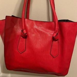 Red tote
